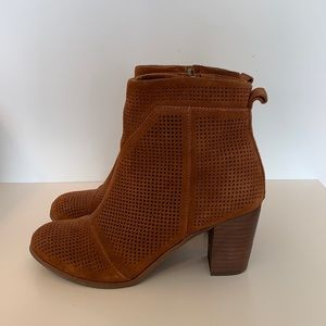 Tom’s Suede Booties